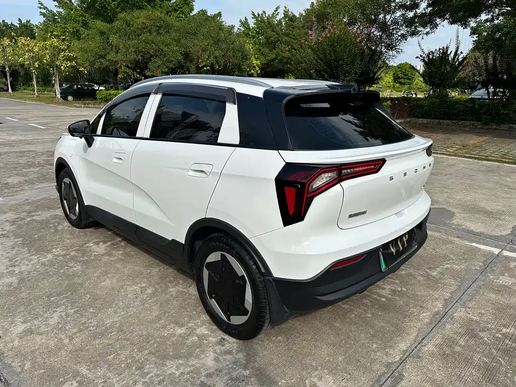 Geely E Firefly E 2024 301km