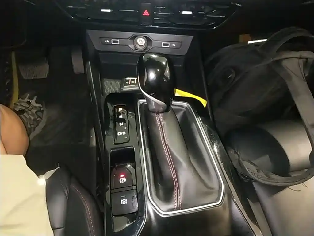 MG MG5 — миниатюра 14