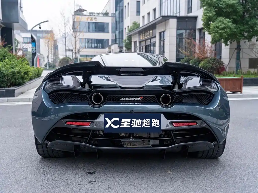 MCLAREN 720S