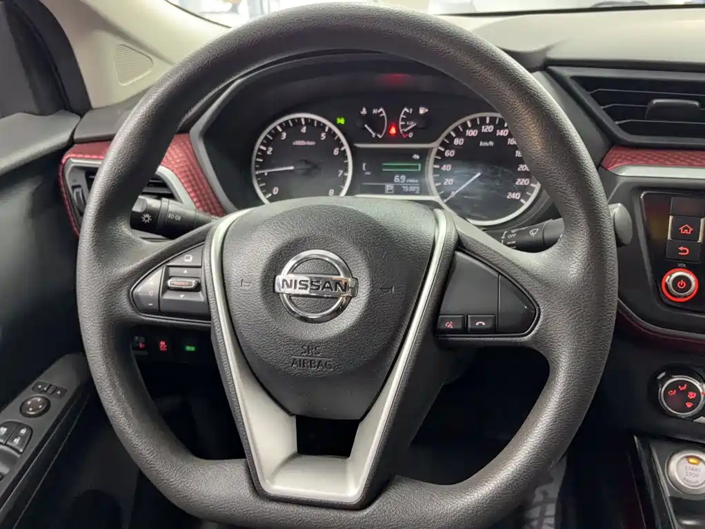 Nissan Bluebird — миниатюра 18
