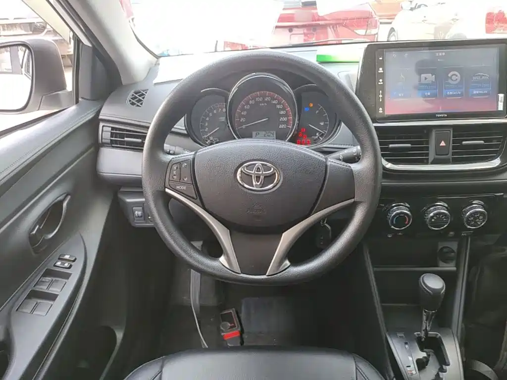 Toyota Vios FS — миниатюра 11
