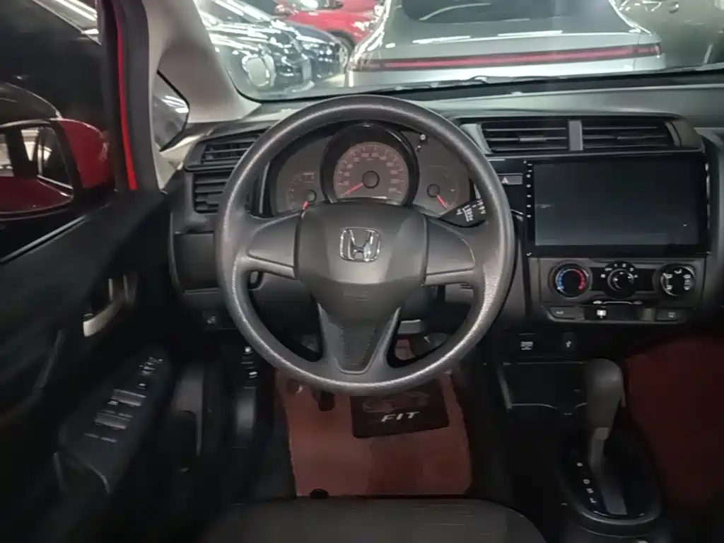 Honda Fit — миниатюра 11