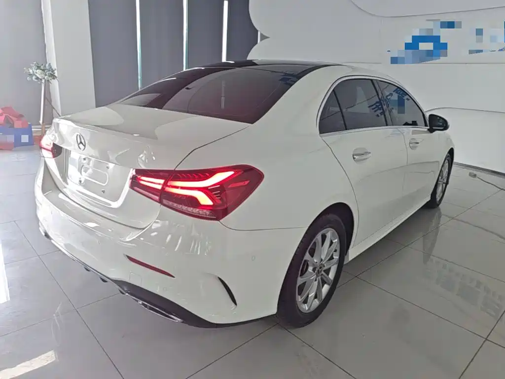 Mercedes-Benz A-Class — миниатюра 7