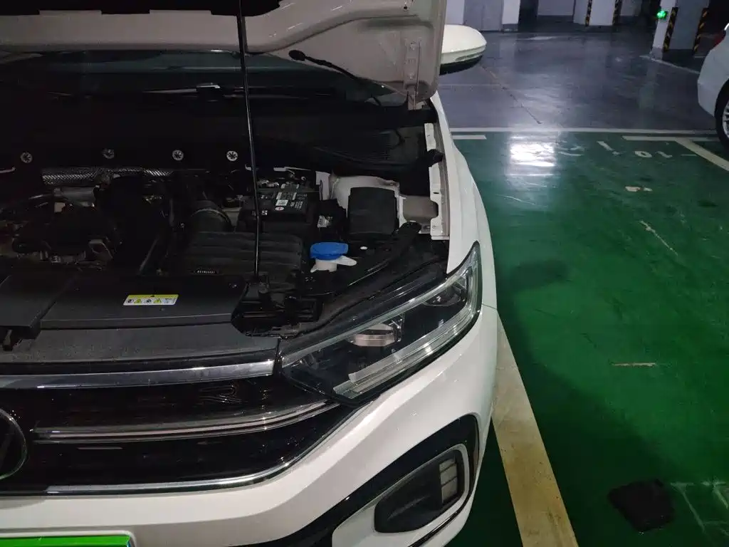Volkswagen T-Roc — миниатюра 22