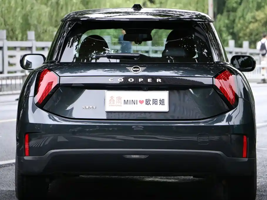 MINI MINI COOPER EV — миниатюра 5