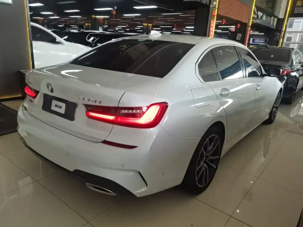 BMW 3 Series — миниатюра 7