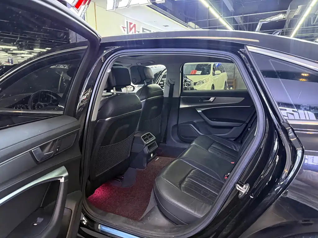 Audi A6L — миниатюра 5