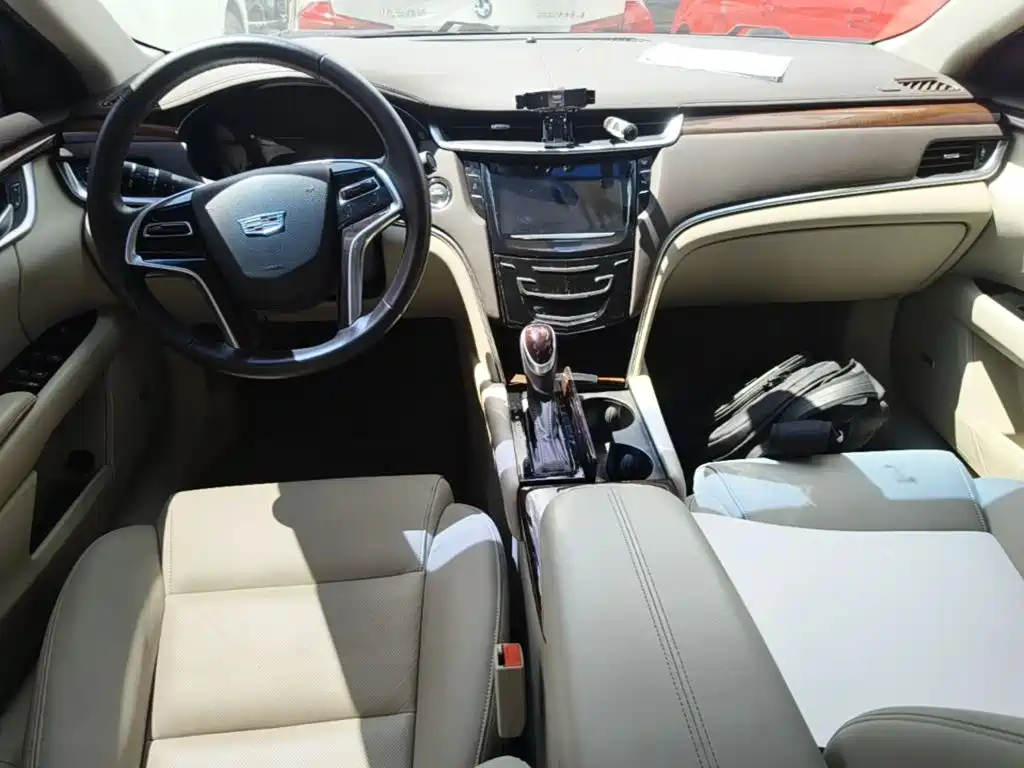 Cadillac XTS — миниатюра 10