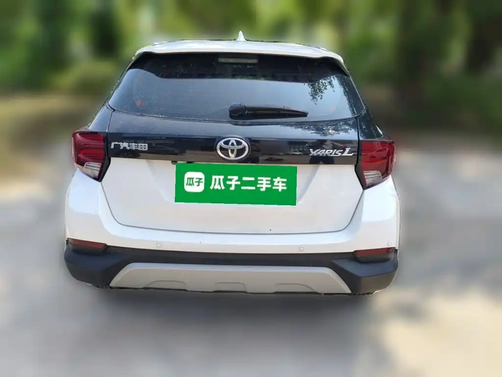 Toyota Yaris L — миниатюра 3