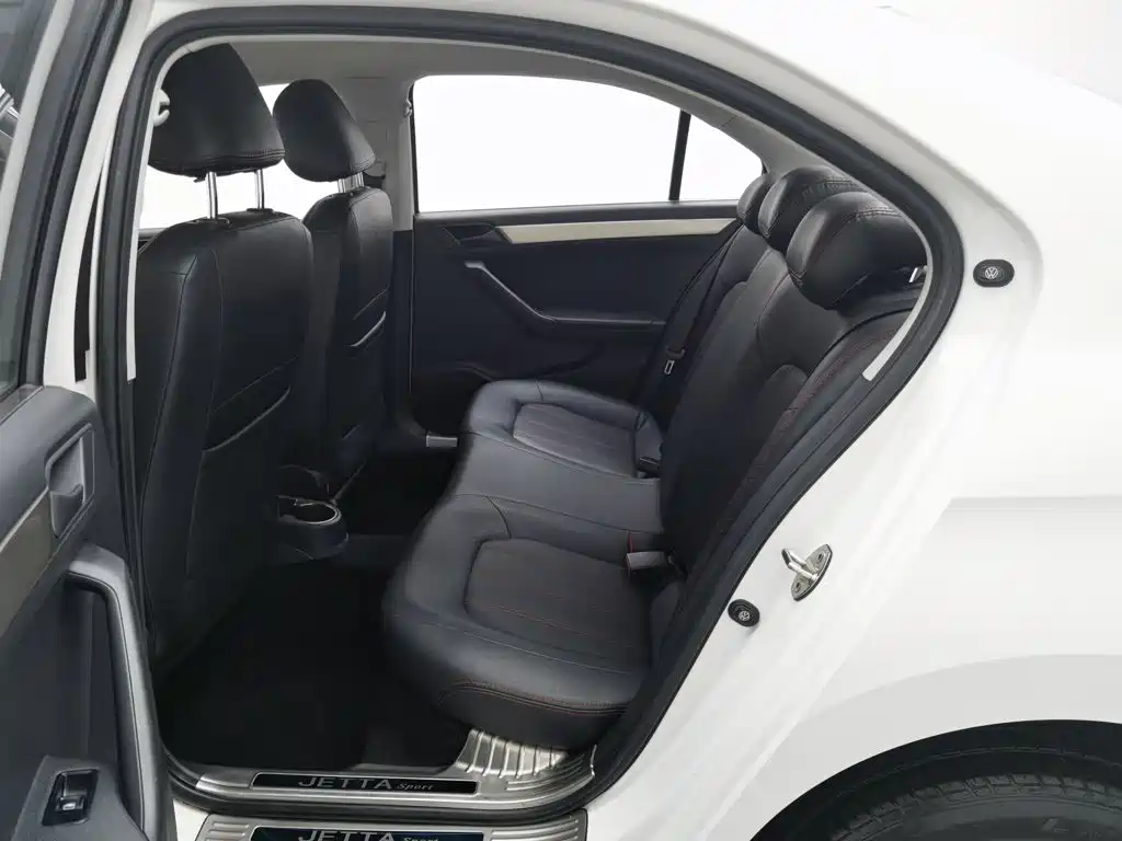 Volkswagen Jetta — миниатюра 15