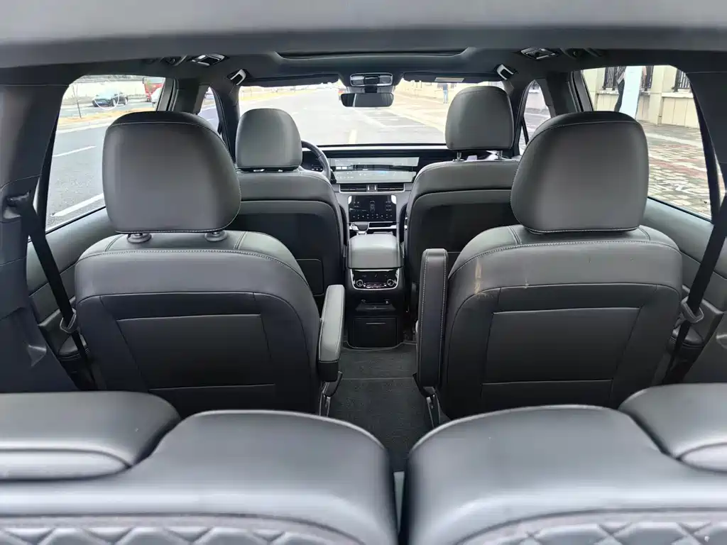 Li Auto Li ONE — миниатюра 9