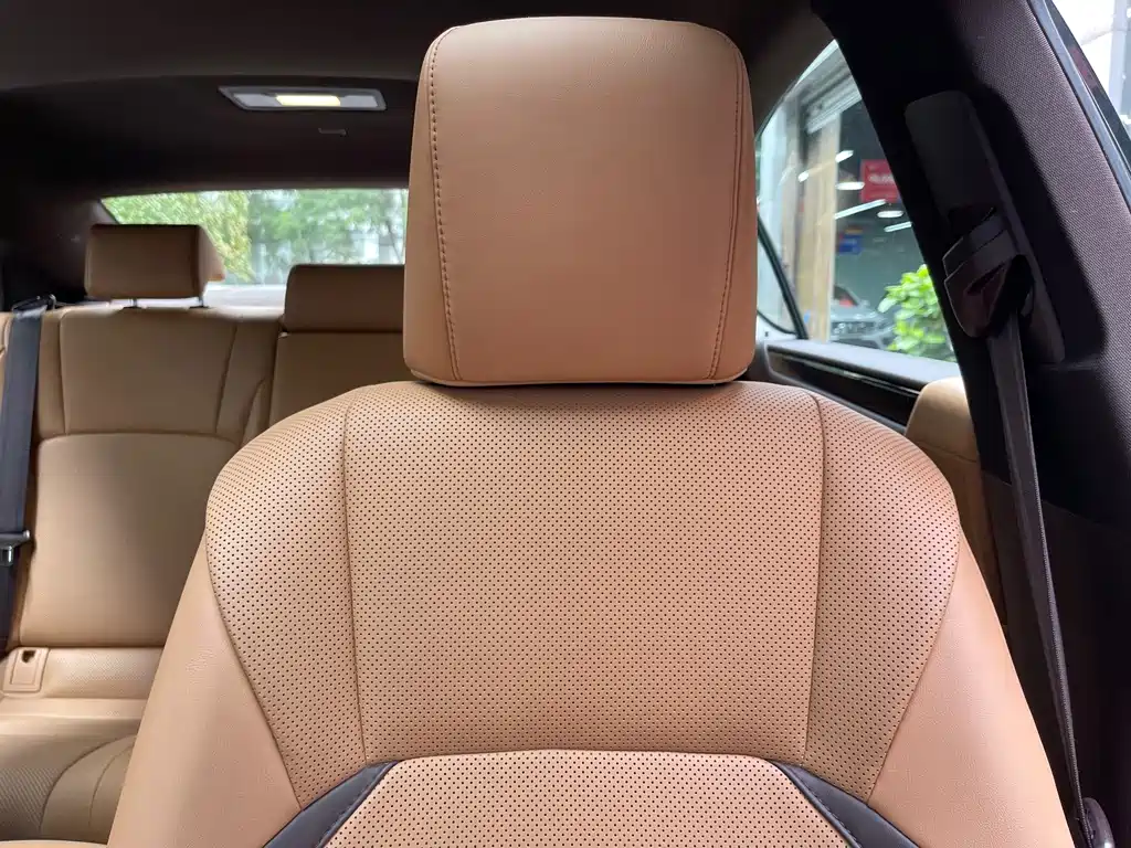 Lexus ES — миниатюра 18