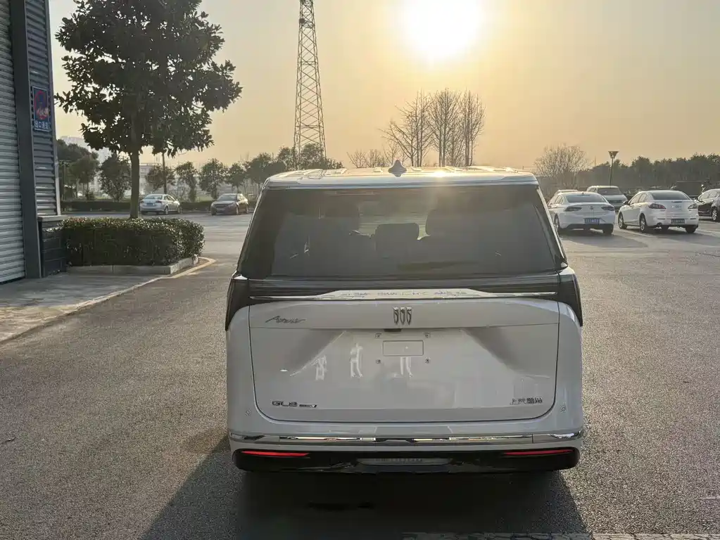 BUICK GL8 NEW ENERGY