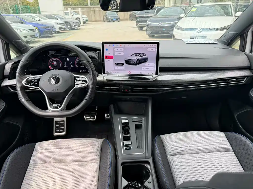 Volkswagen Golf — миниатюра 8