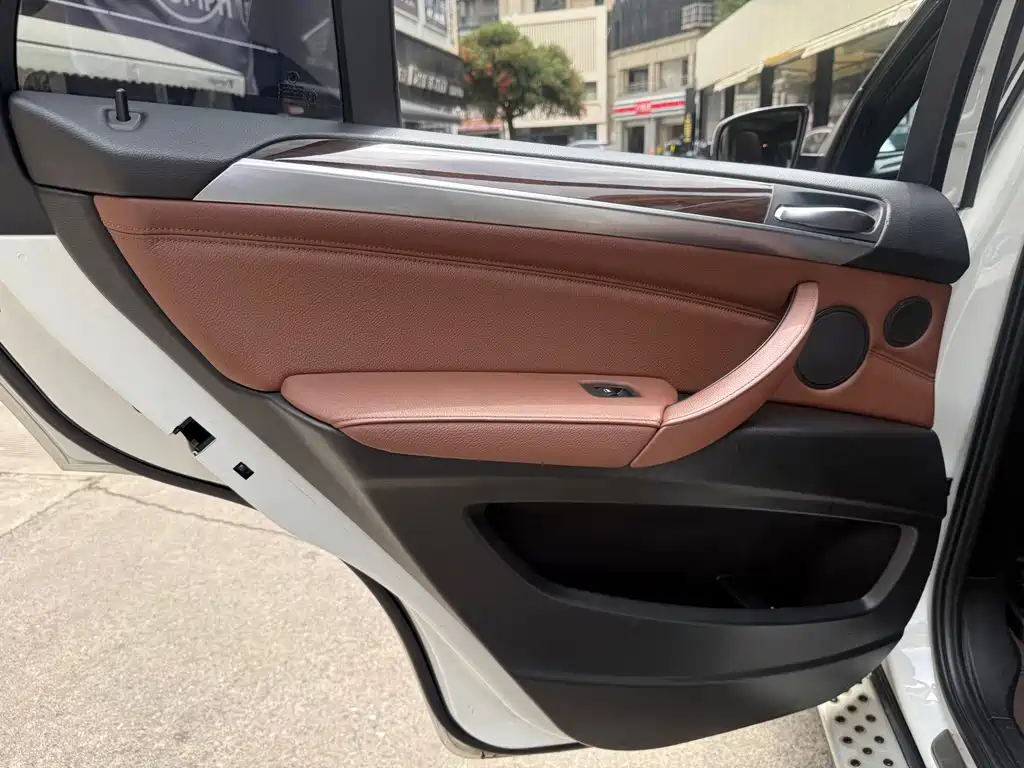 BMW X5 (Import) — миниатюра 18