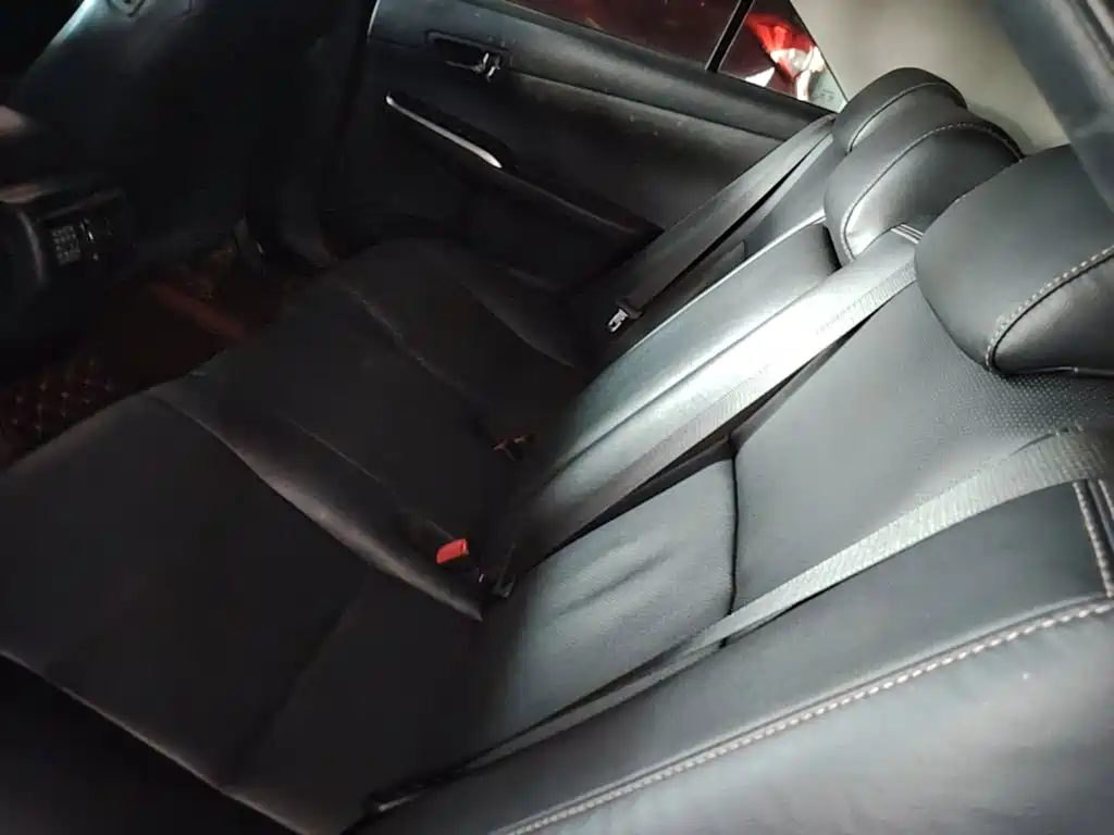 Toyota Camry — миниатюра 17
