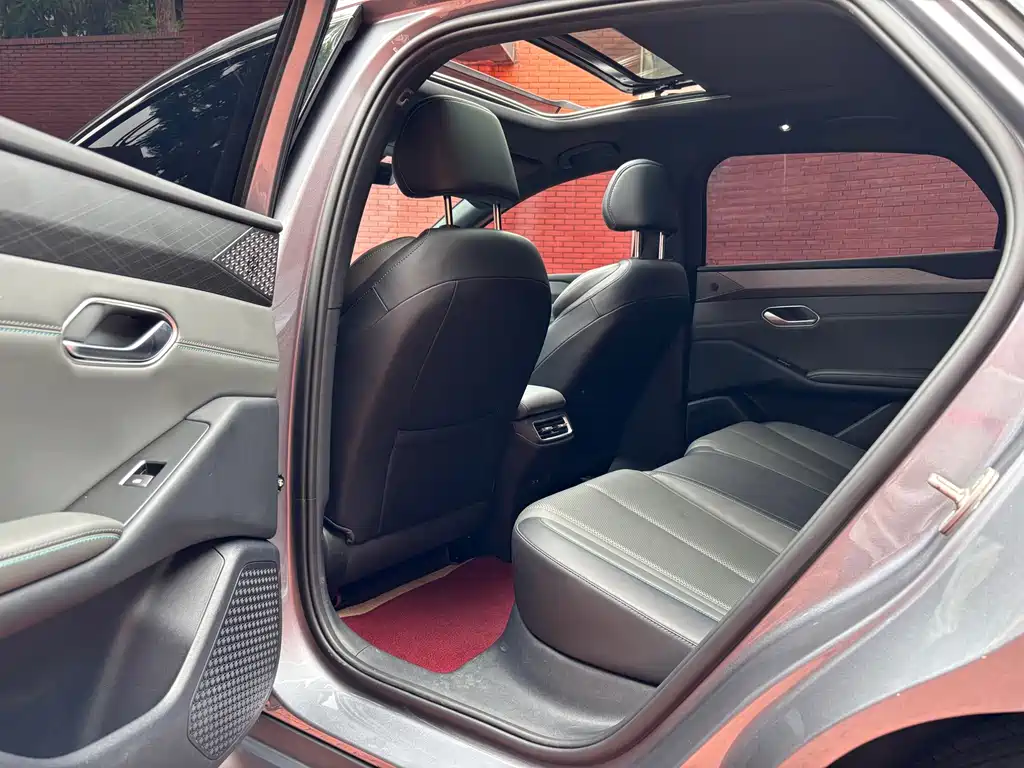 BYD Qin L — миниатюра 12