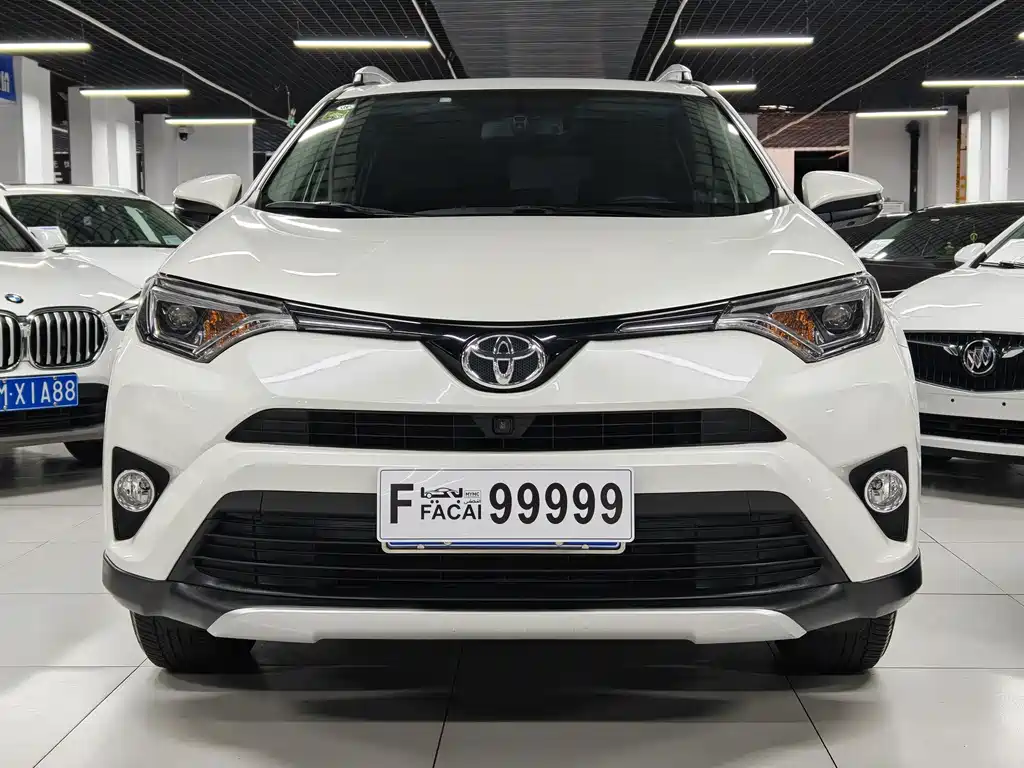 Toyota RAV4 — миниатюра 2