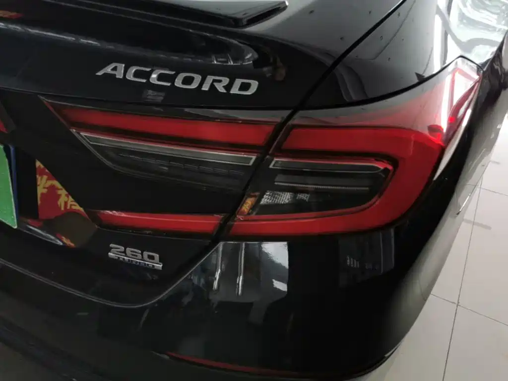 Honda Accord — миниатюра 8