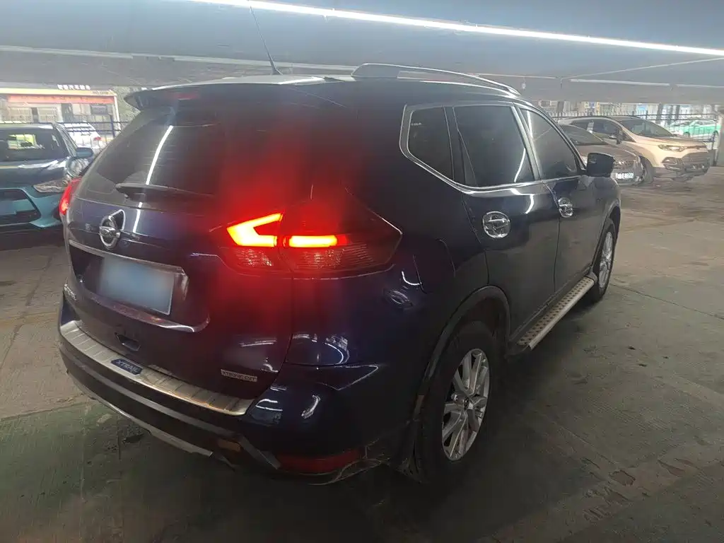 Nissan X-Trail — миниатюра 5