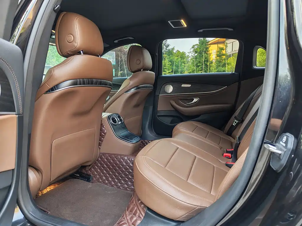 Mercedes-Benz E-Class E 2022 E 350 e L