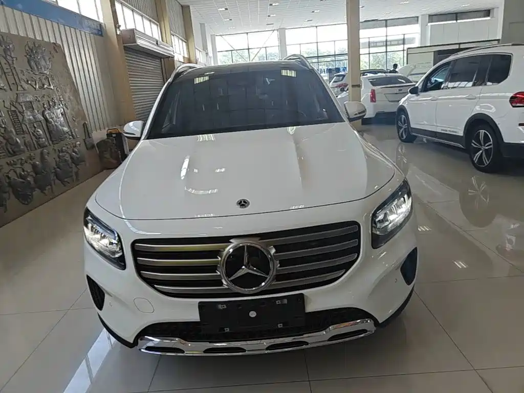 Mercedes-Benz GLB — миниатюра 3