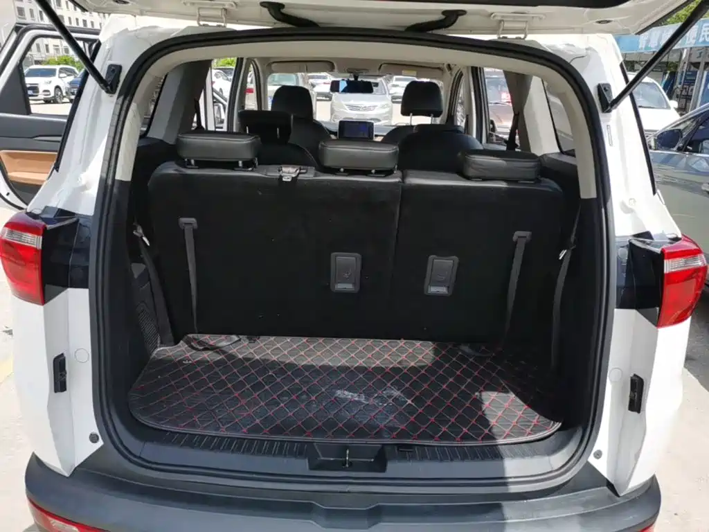 Wuling Hongguang S3 — миниатюра 19