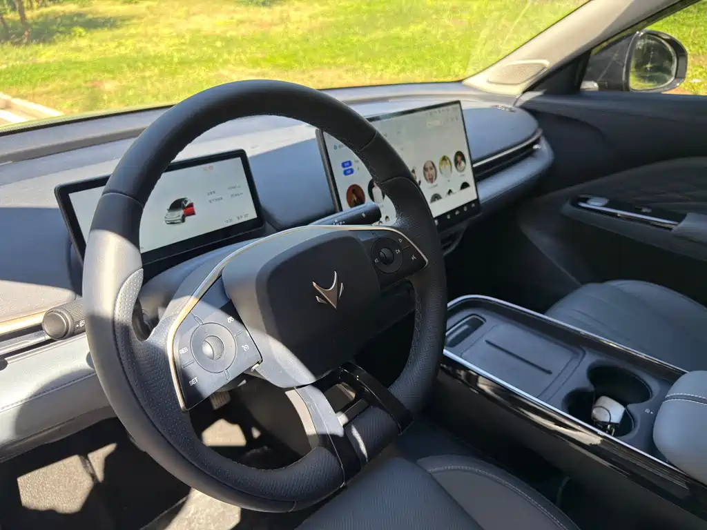 ARCFOX Beta T1 — миниатюра 12