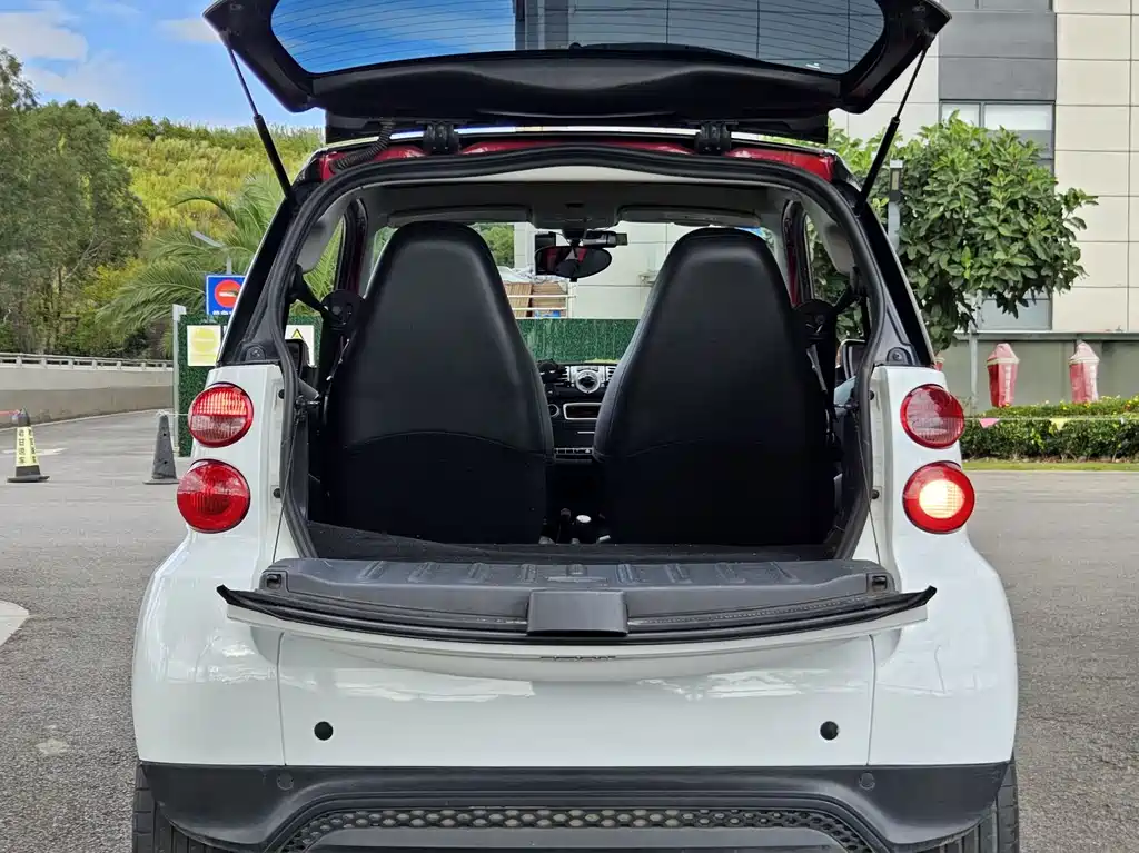 smart Smart Fortwo — миниатюра 9