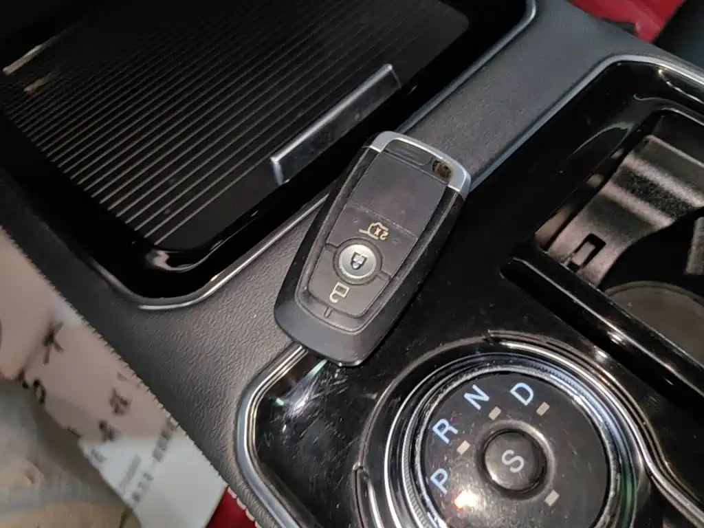 Ford Edge — миниатюра 9