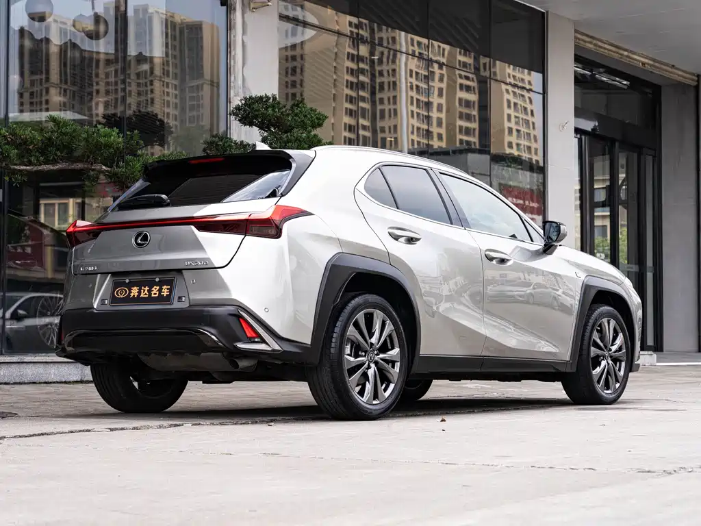 Lexus UX — миниатюра 3
