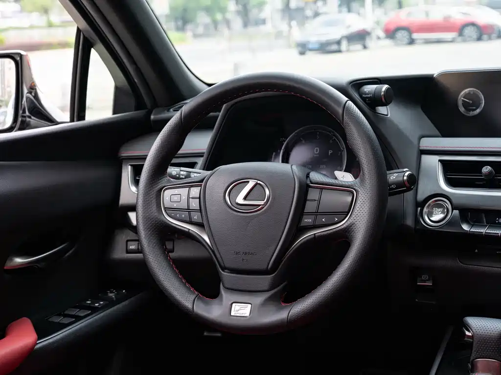 Lexus UX — миниатюра 14
