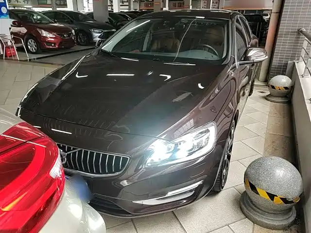 2018 Volvo S60