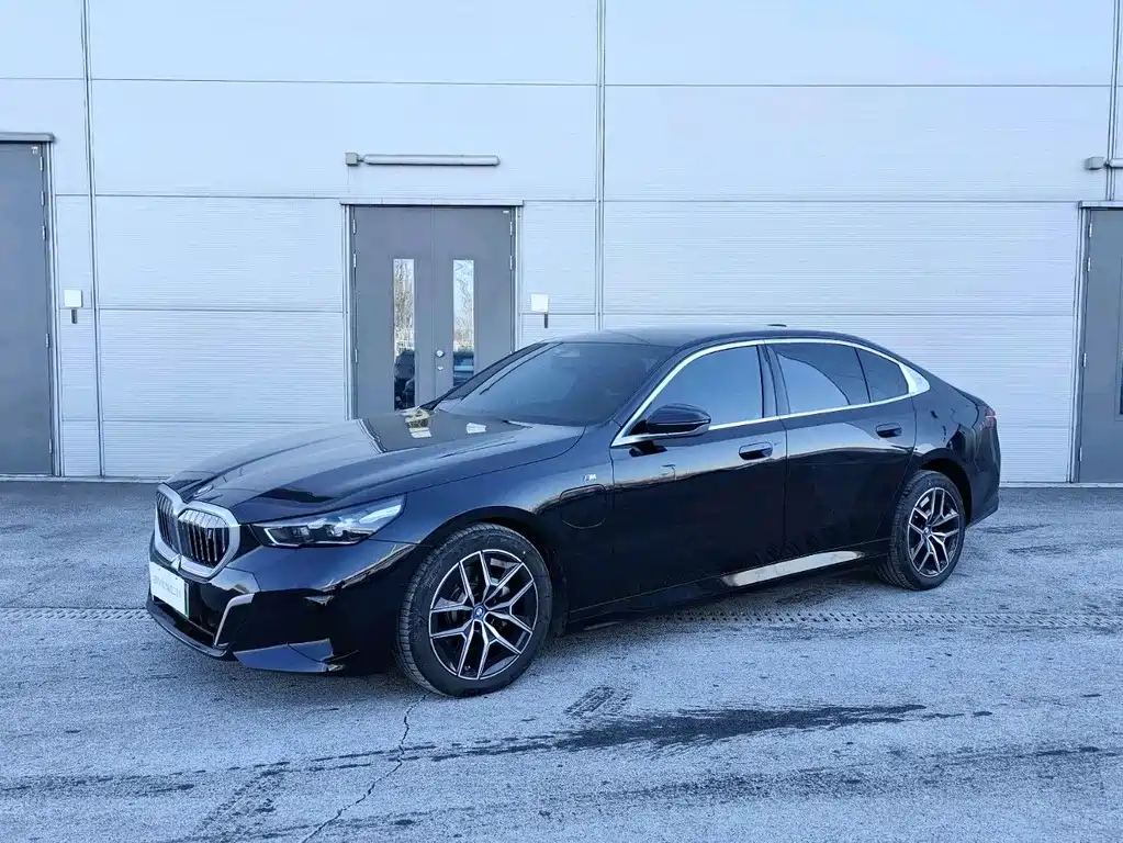 BMW I5