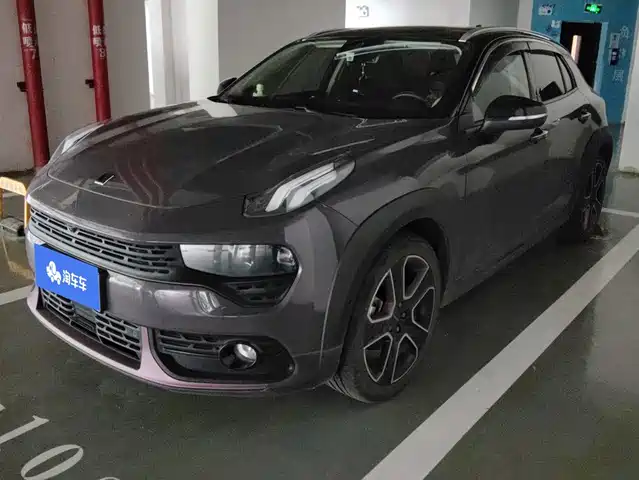 2020 Lynk & Co 02