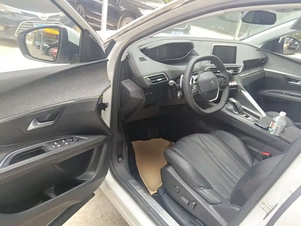 Peugeot 4008 — миниатюра 16