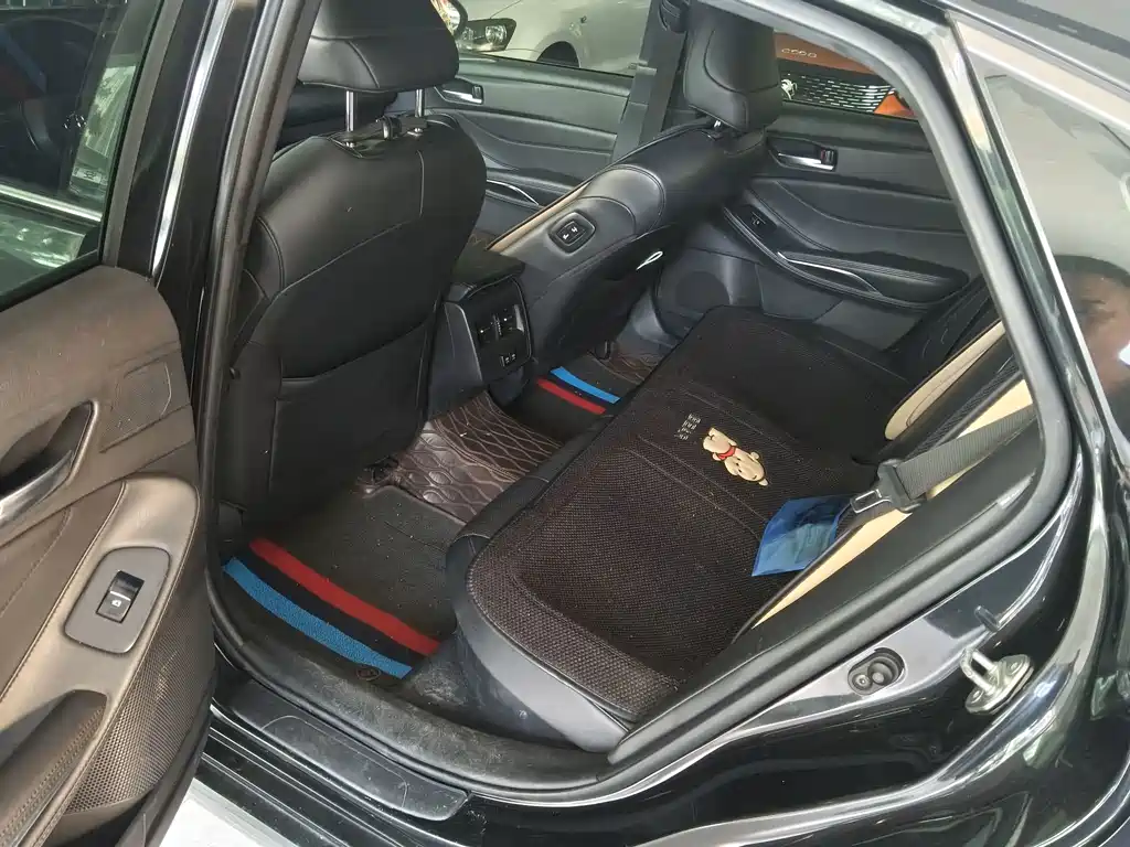 Toyota Avalon — миниатюра 6