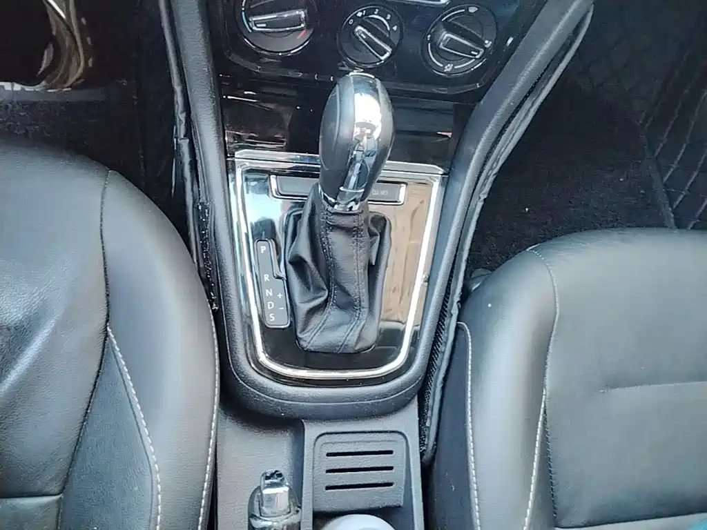 Volkswagen Bora — миниатюра 14