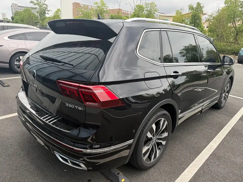 Volkswagen Tiguan L — миниатюра 7