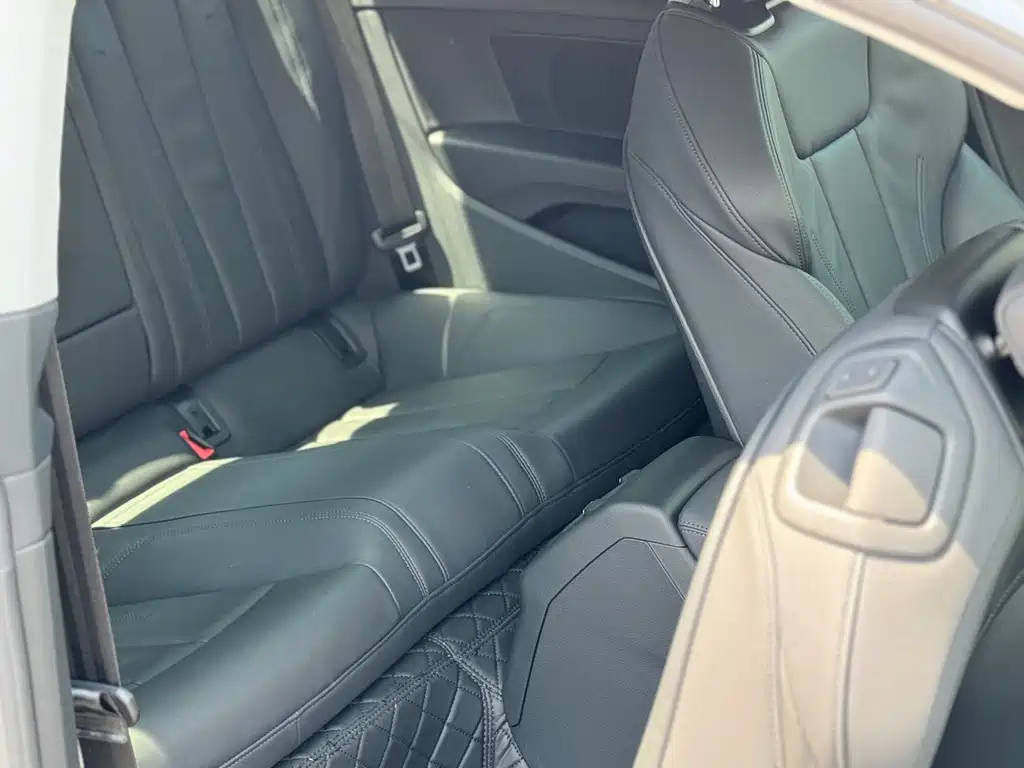Audi A5 (Import) — миниатюра 8