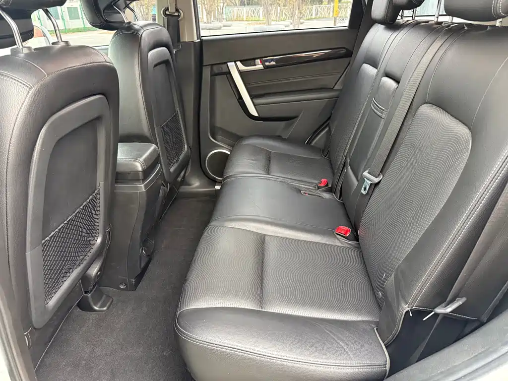 Chevrolet Captiva — миниатюра 13