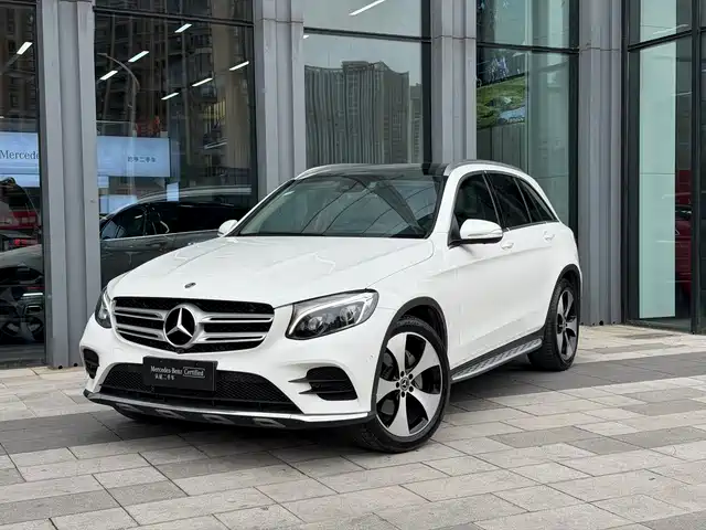 MERCEDES-BENZ GLC