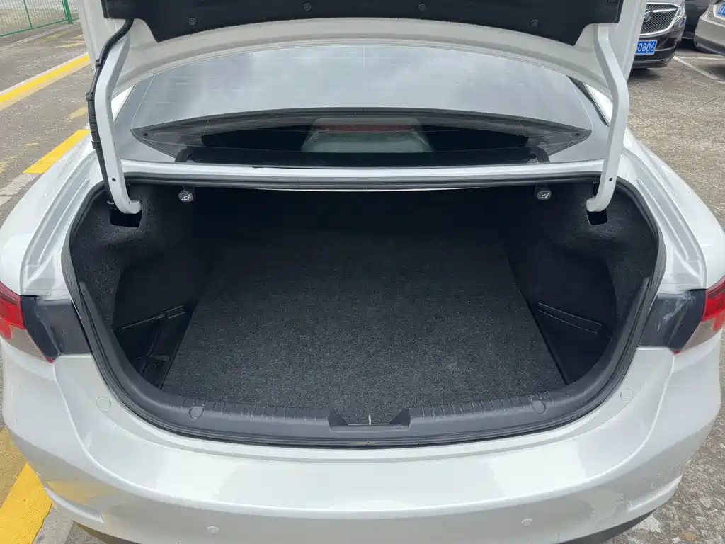 Mazda Atenza — миниатюра 19