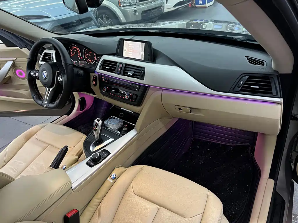 BMW 3 Series GT 3 GT 2014 320i Lead
