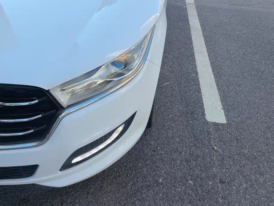 Bestune B50 2016 1.6L AT Luxury