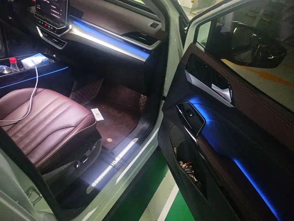 Volkswagen ID.6 X — миниатюра 18
