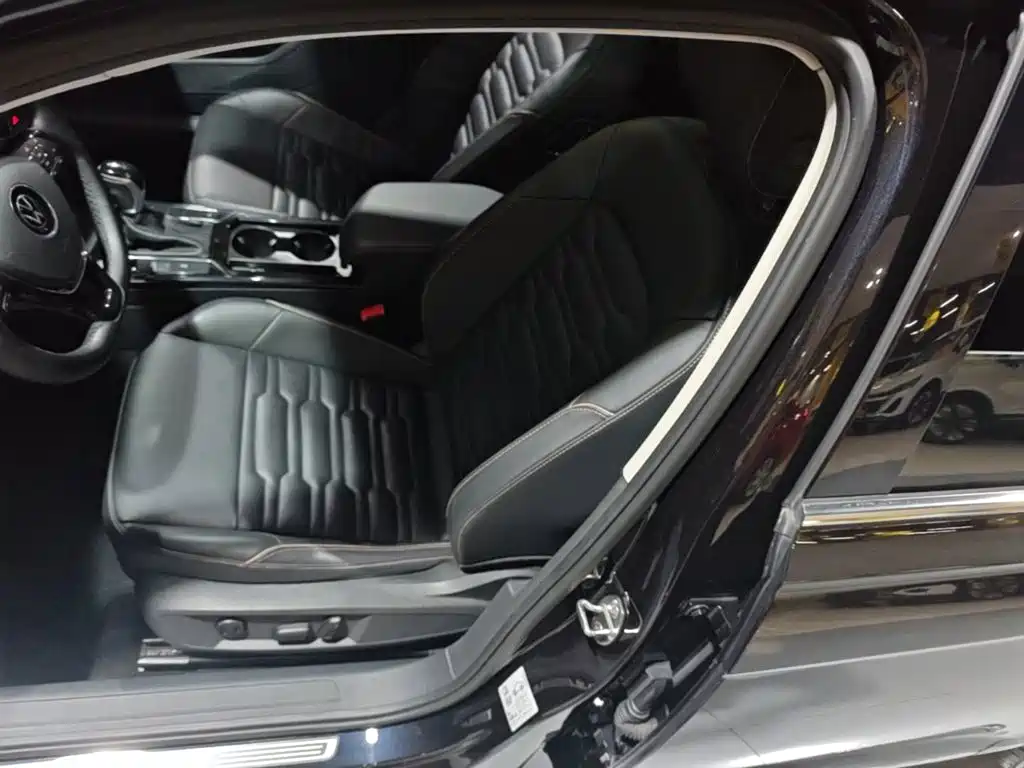 Volkswagen Passat — миниатюра 15