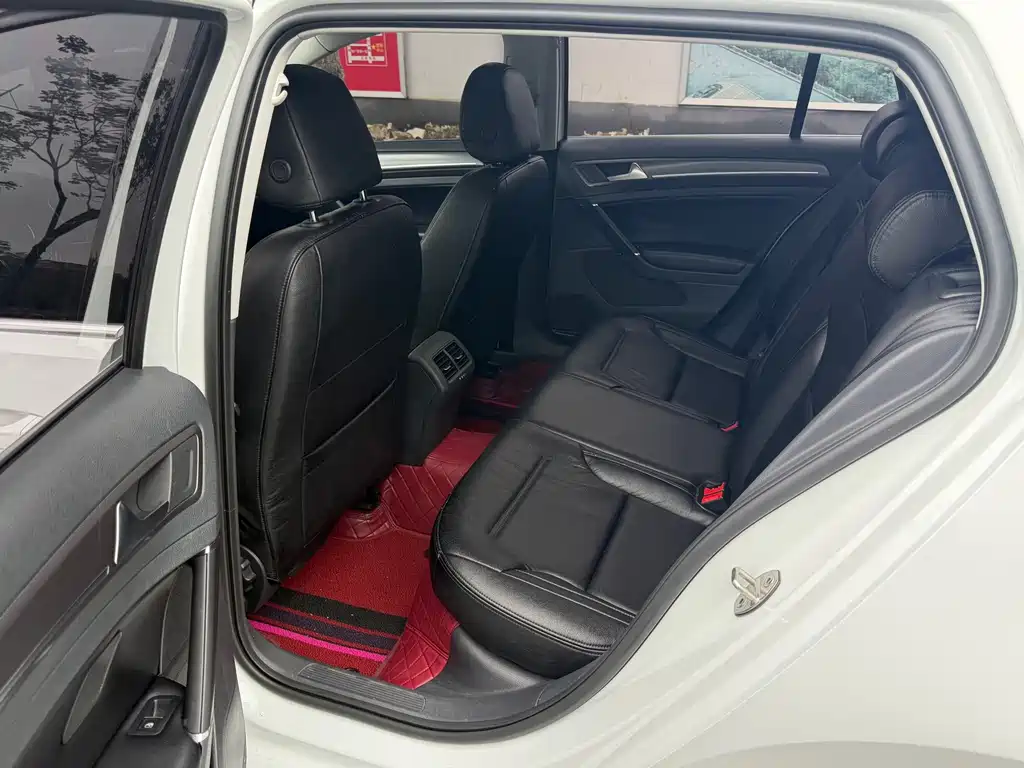 Volkswagen Golf — миниатюра 11