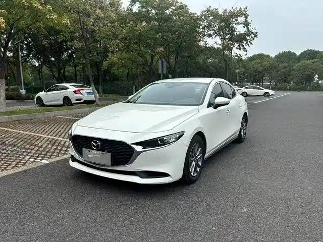 MAZDA 3 ANGKESAILA