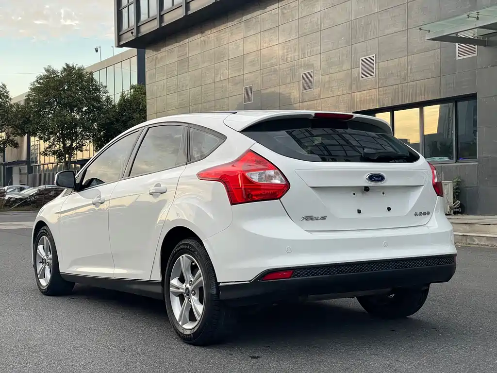 Ford Focus — миниатюра 13